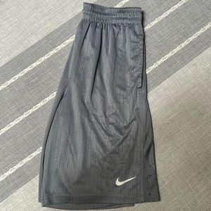 Large Gray/Silver Nike Athletic Shorts